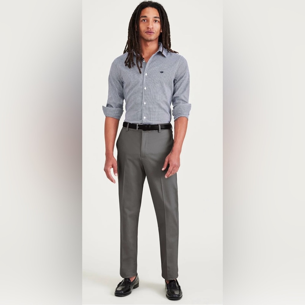Dockers Slim Fit Water less Technology Chinos 34 Waist. NWOT. Grey